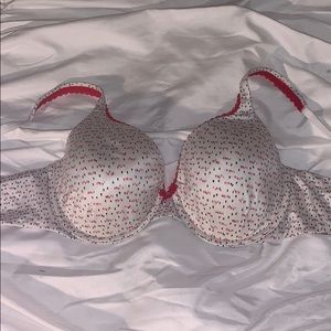 Victoria secret body bra 36C
